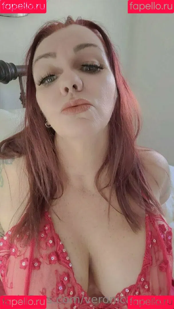 moossion / veronicahardinn Onlyfans Photo Gallery 