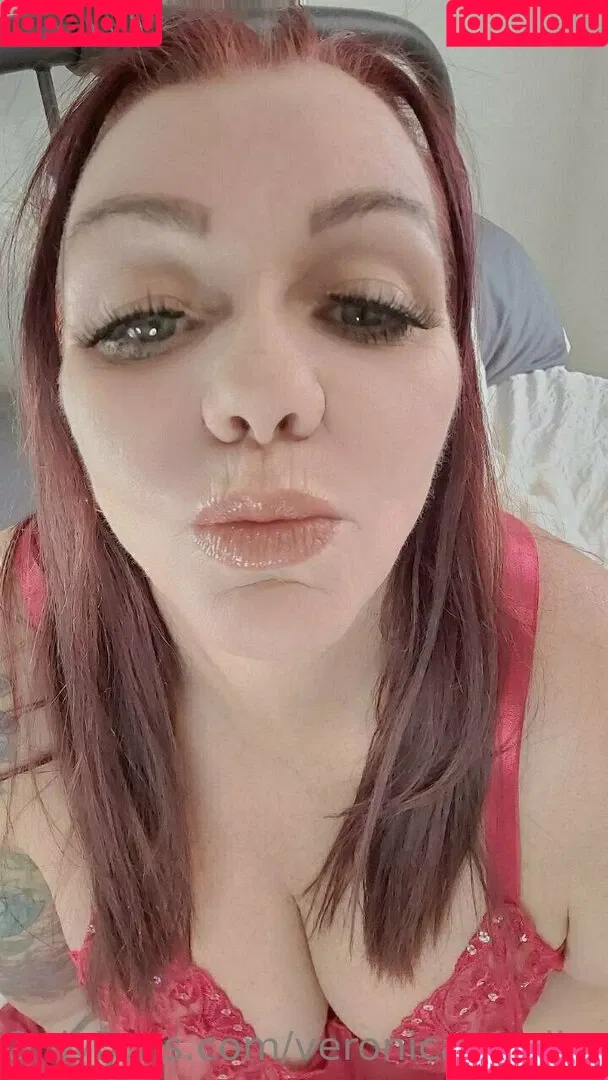 moossion / veronicahardinn Onlyfans Photo Gallery 