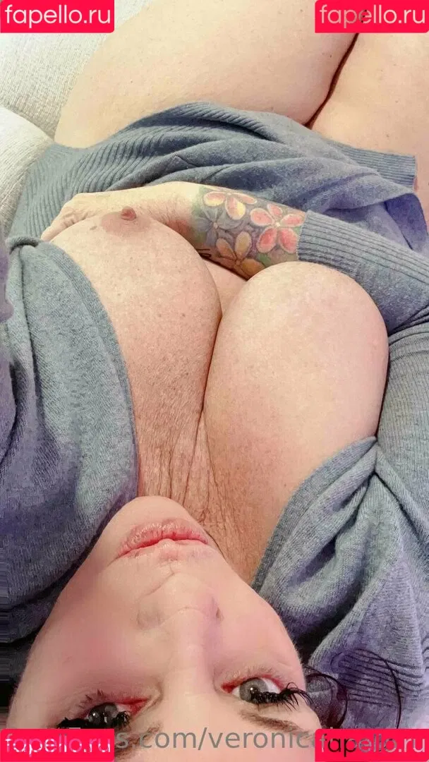 moossion / veronicahardinn Onlyfans Photo Gallery 