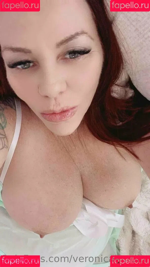 moossion / veronicahardinn Onlyfans Photo Gallery 