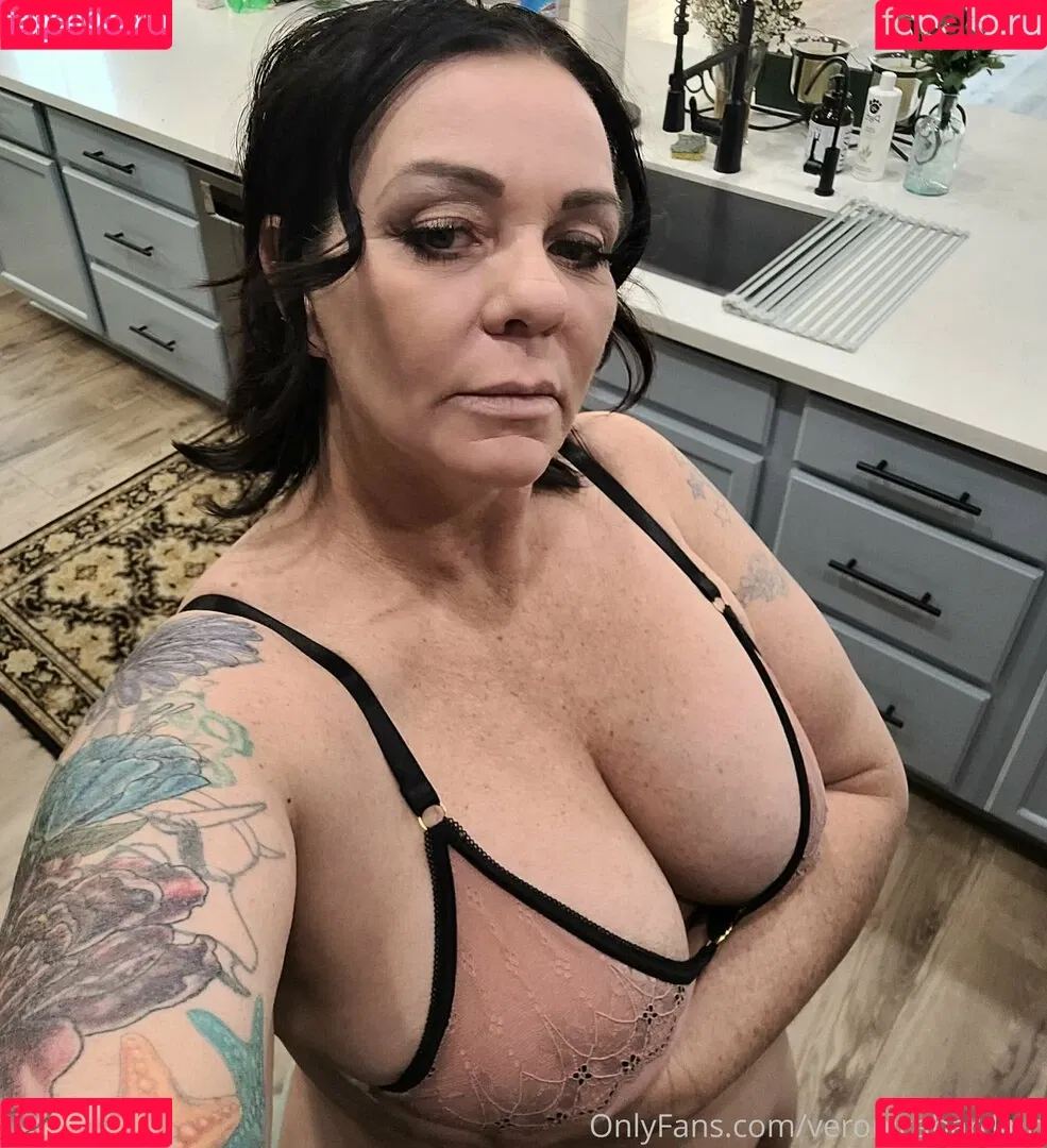 moossion / veronicahardinn Onlyfans Photo Gallery 