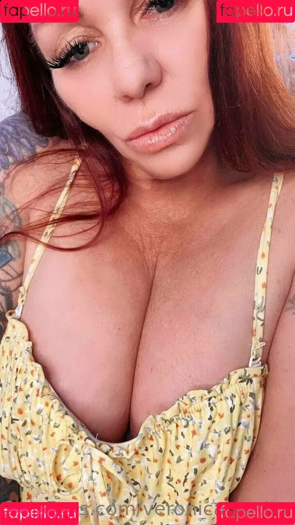 moossion / veronicahardinn Onlyfans Photo Gallery 