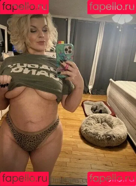 Chivelicious / martyloveswine Onlyfans Photo Gallery 