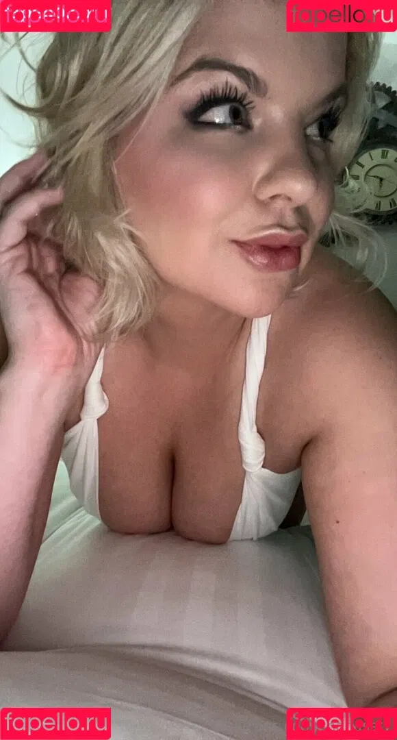 Chivelicious / martyloveswine Onlyfans Photo Gallery 