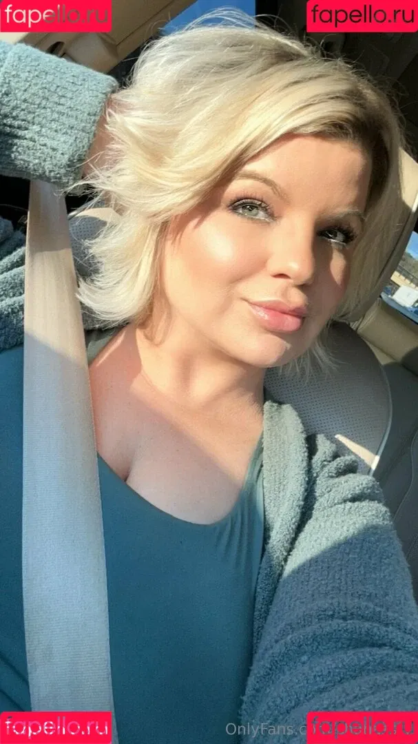 Chivelicious / martyloveswine Onlyfans Photo Gallery 