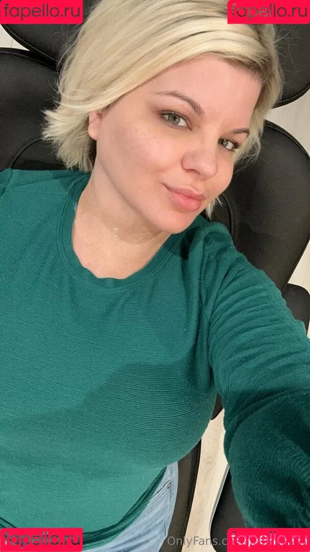 Chivelicious / martyloveswine Onlyfans Photo Gallery 