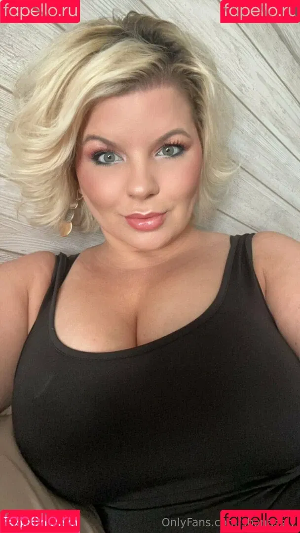 Chivelicious / martyloveswine Onlyfans Photo Gallery 