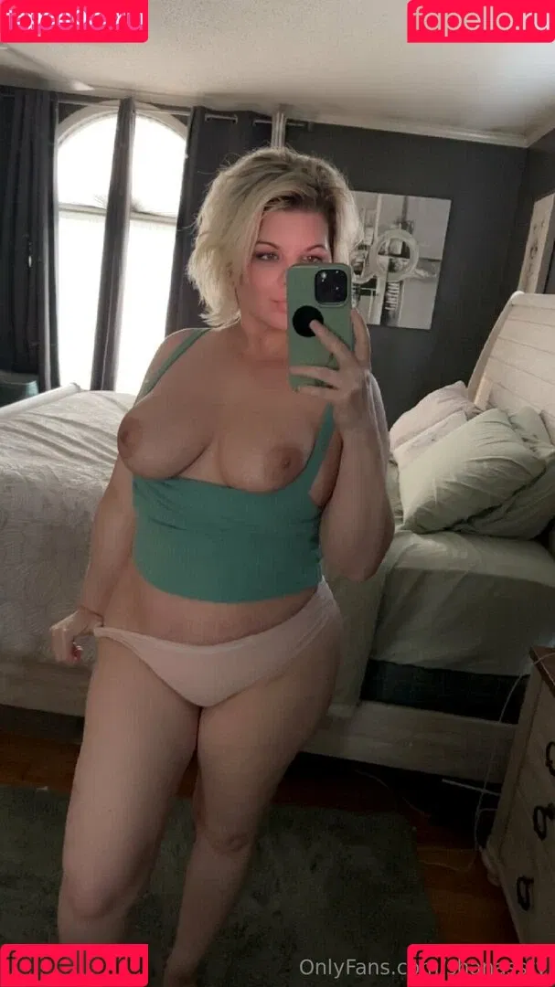 Chivelicious / martyloveswine Onlyfans Photo Gallery 