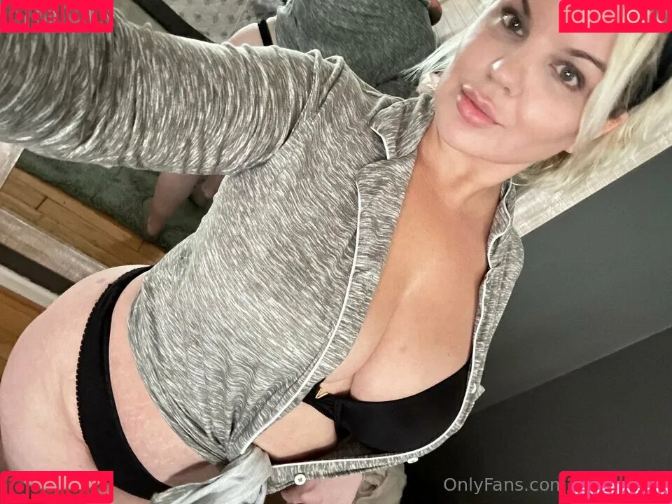 Chivelicious / martyloveswine Onlyfans Photo Gallery 