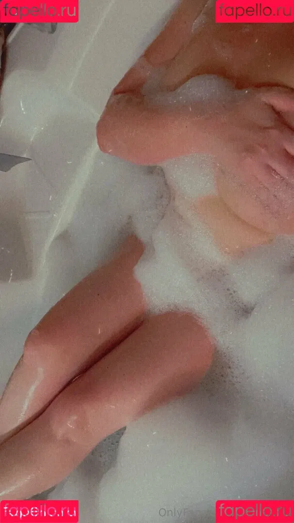 Chivelicious / martyloveswine Onlyfans Photo Gallery 