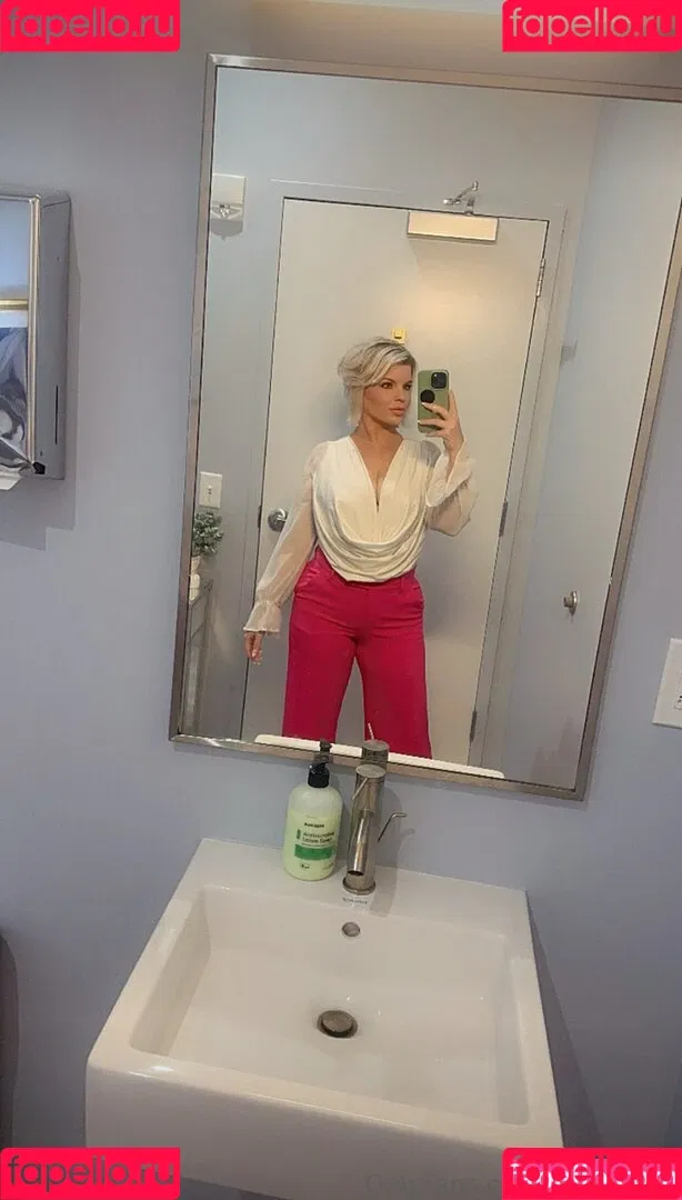 Chivelicious / martyloveswine Onlyfans Photo Gallery 