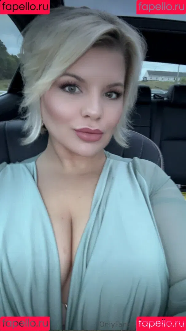 Chivelicious / martyloveswine Onlyfans Photo Gallery 