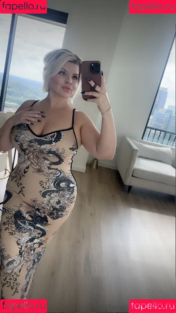 Chivelicious / martyloveswine Onlyfans Photo Gallery 