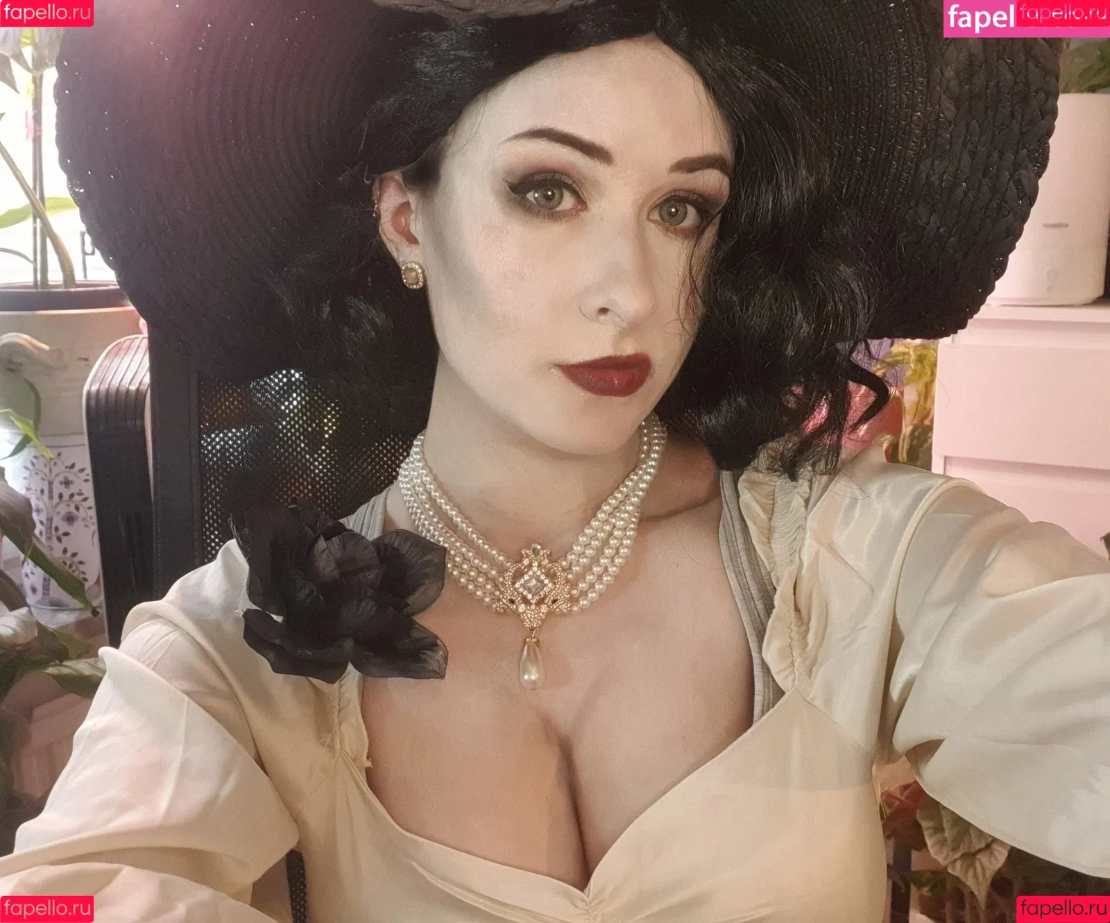 elina / yaboielina Onlyfans Photo Gallery 