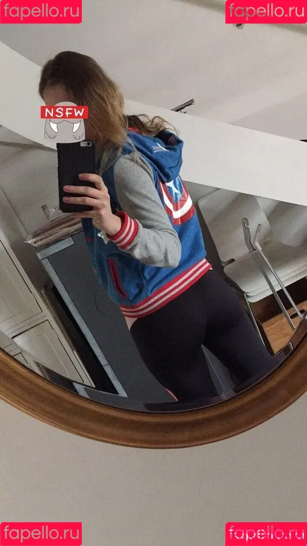 elina / yaboielina Onlyfans Photo Gallery 