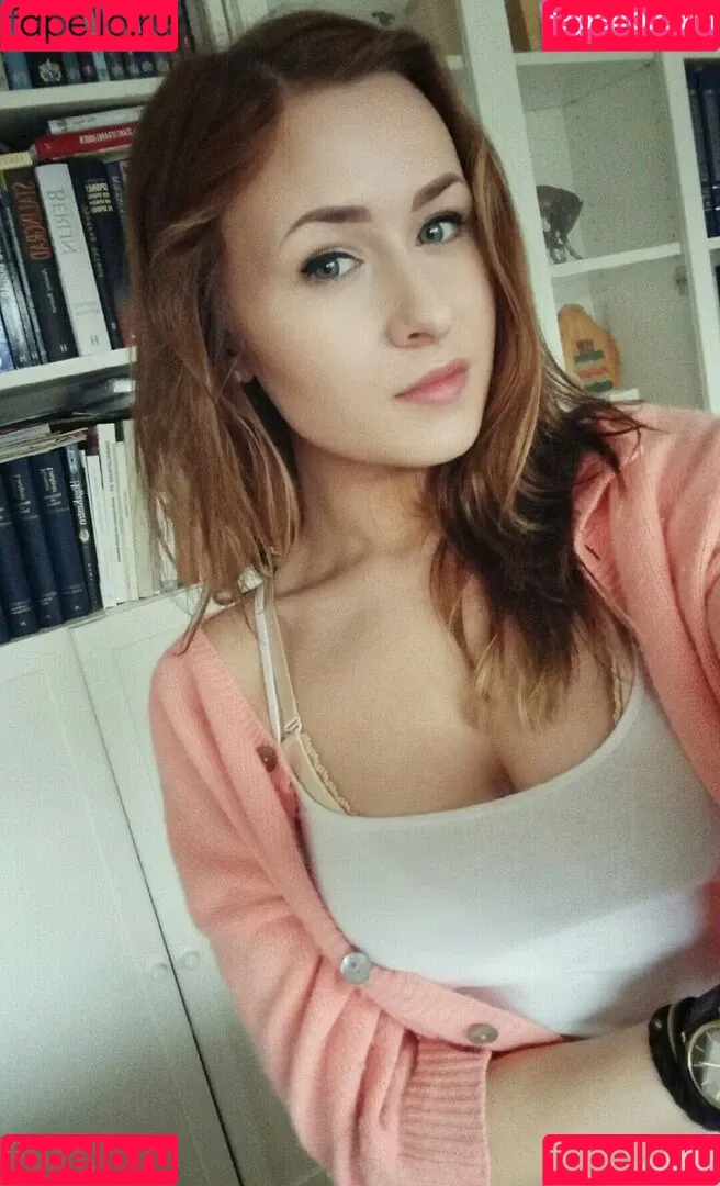 elina / yaboielina Onlyfans Photo Gallery 