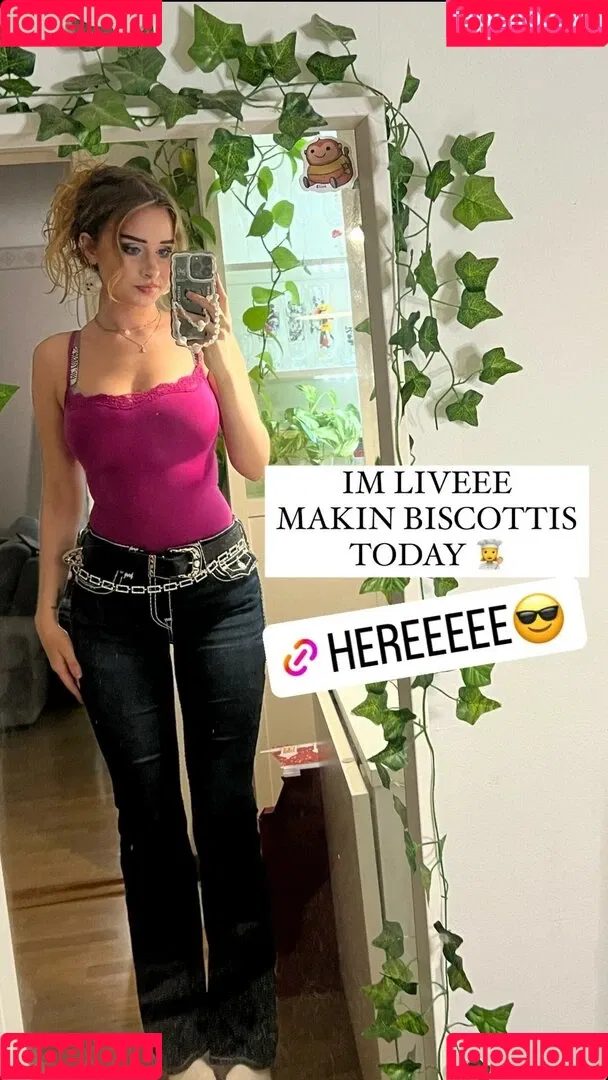 elina / yaboielina Onlyfans Photo Gallery 