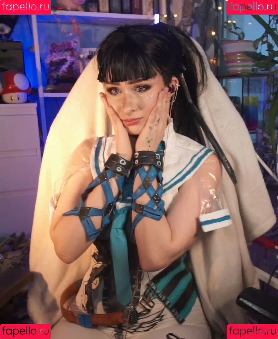 elina / yaboielina Onlyfans Photo Gallery 