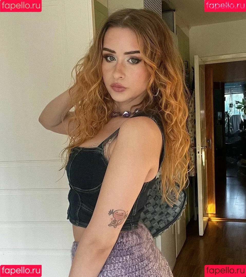 elina / yaboielina Onlyfans Photo Gallery 