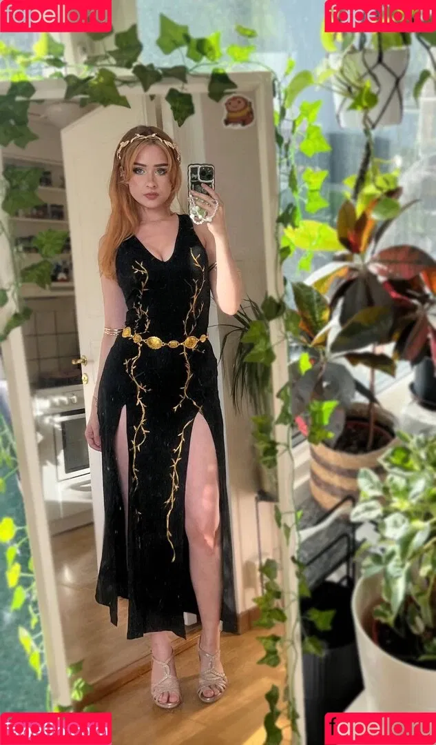 elina / yaboielina Onlyfans Photo Gallery 