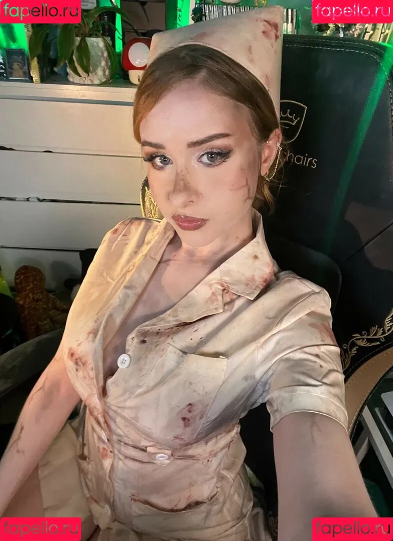 elina / yaboielina Onlyfans Photo Gallery 