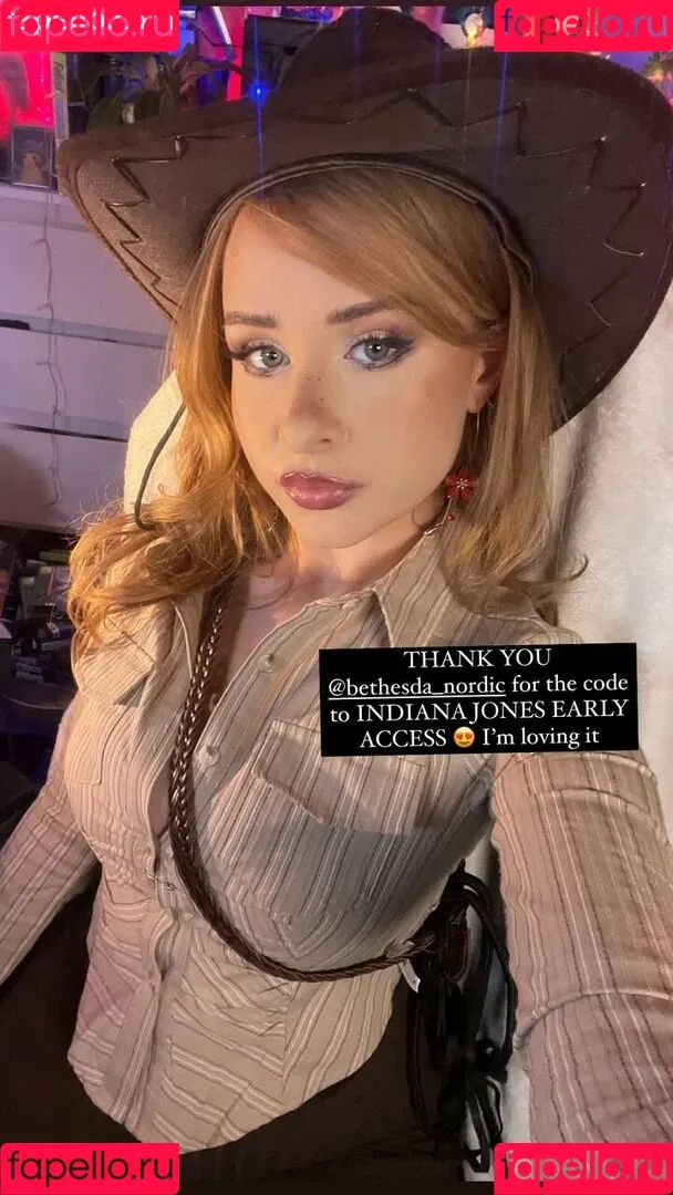 elina / yaboielina Onlyfans Photo Gallery 