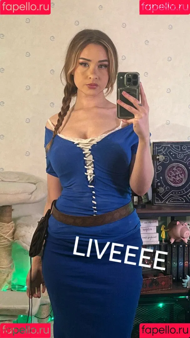 elina / yaboielina Onlyfans Photo Gallery 