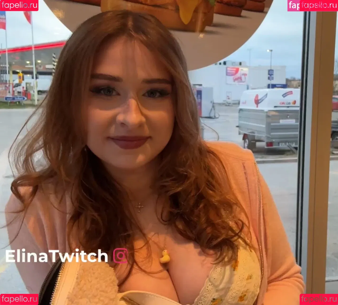 elina / yaboielina Onlyfans Photo Gallery 