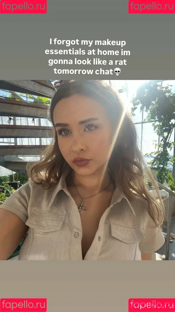 elina / yaboielina Onlyfans Photo Gallery 