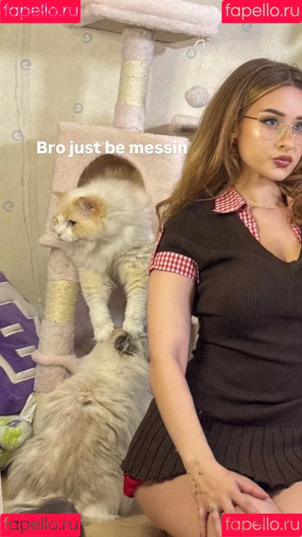 elina / yaboielina Onlyfans Photo Gallery 