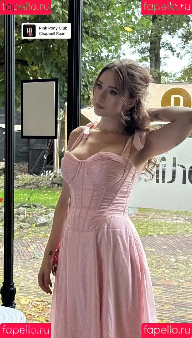 elina / yaboielina Onlyfans Photo Gallery 