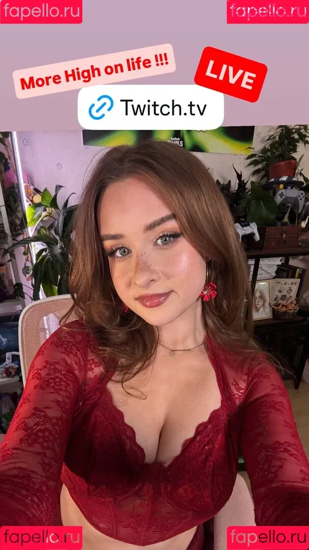 elina / yaboielina Onlyfans Photo Gallery 