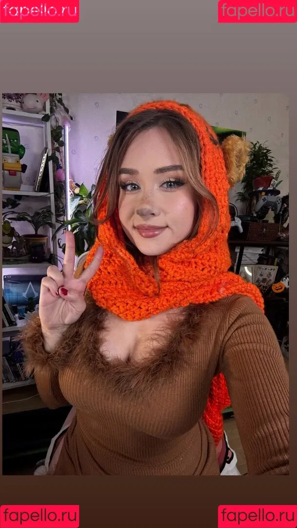 elina / yaboielina Onlyfans Photo Gallery 