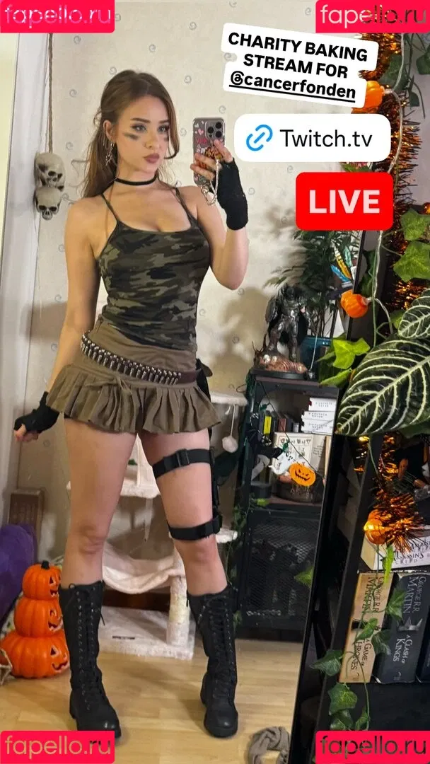 elina / yaboielina Onlyfans Photo Gallery 