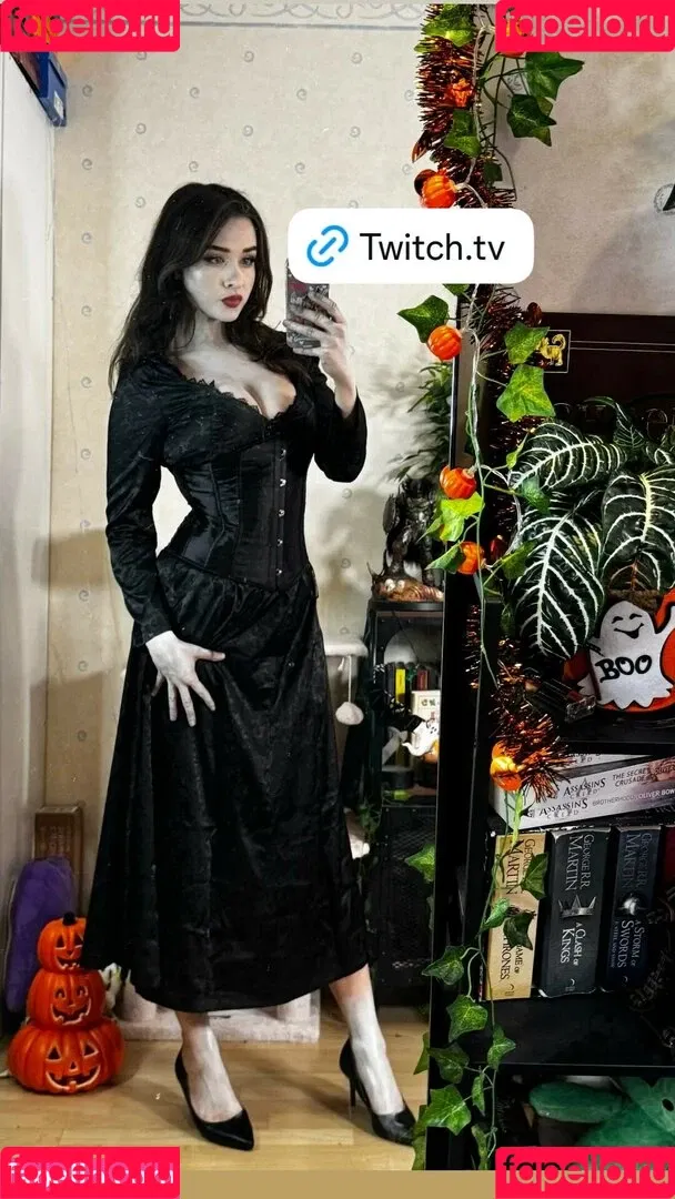 elina / yaboielina Onlyfans Photo Gallery 