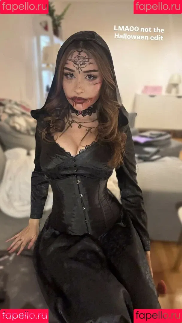 elina / yaboielina Onlyfans Photo Gallery 