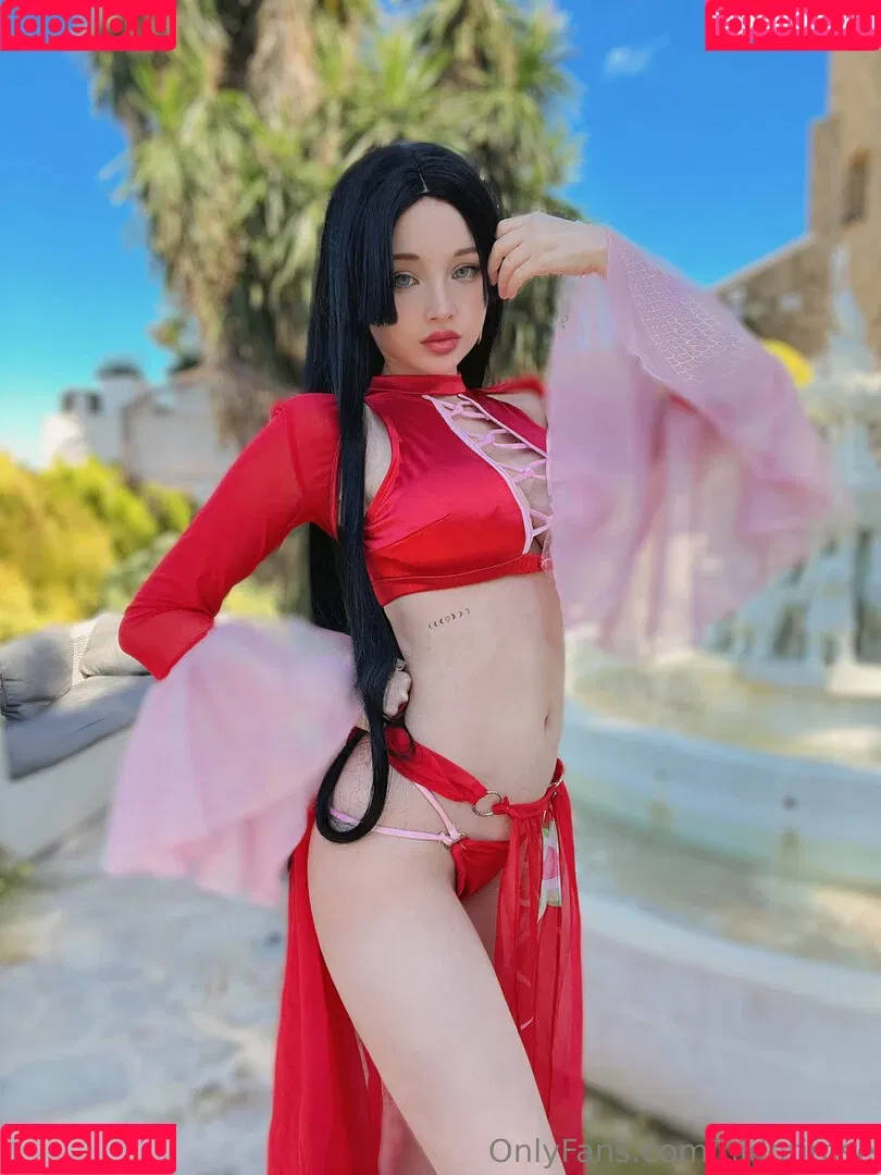 Hidori Rose / HidoriRose / Social Media Content / hidori_rose / hidorirosecos Onlyfans Photo Gallery 