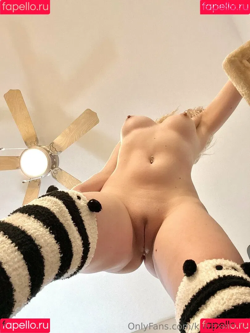 klaraxpetite / tuesdayswithdorieann Onlyfans Photo Gallery 