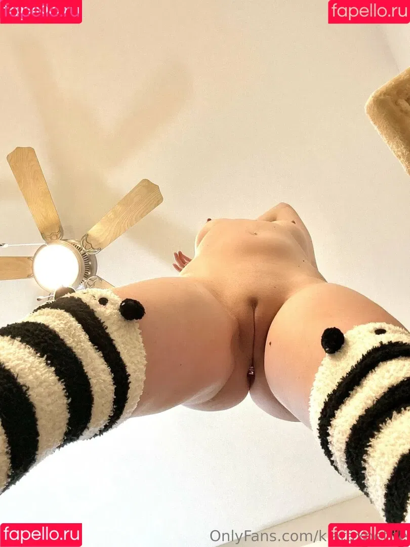 klaraxpetite / tuesdayswithdorieann Onlyfans Photo Gallery 