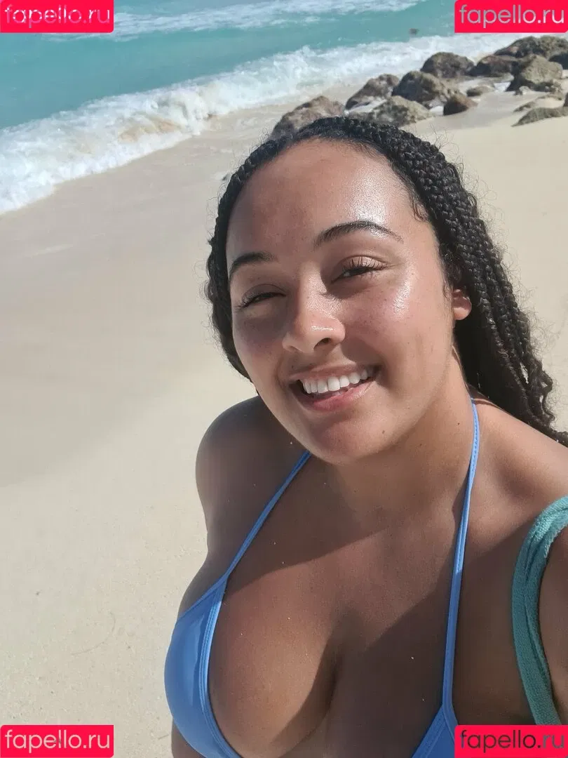 Louisa Mussington-Boreham / bigbootybritish / https: / loumb / modernbritishrose Onlyfans Photo Gallery 