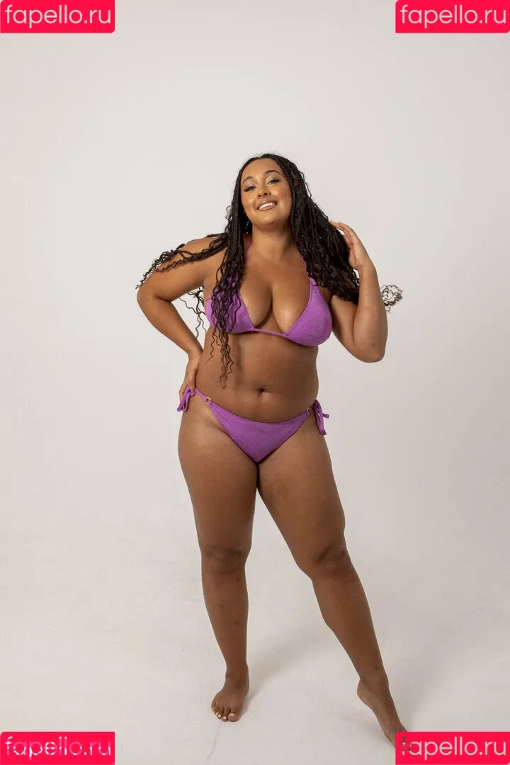 Louisa Mussington-Boreham / bigbootybritish / https: / loumb / modernbritishrose Onlyfans Photo Gallery 