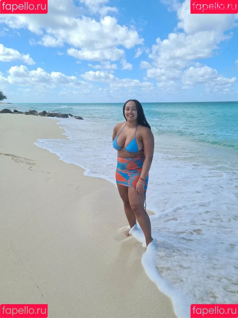 Louisa Mussington-Boreham / bigbootybritish / https: / loumb / modernbritishrose Onlyfans Photo Gallery 