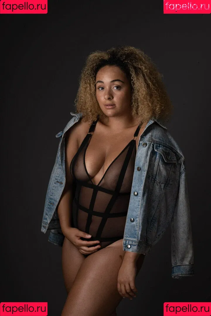 Louisa Mussington-Boreham / bigbootybritish / https: / loumb / modernbritishrose Onlyfans Photo Gallery 