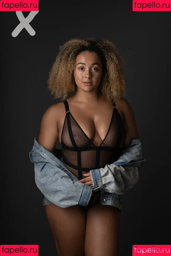 Louisa Mussington-Boreham / bigbootybritish / https: / loumb / modernbritishrose Onlyfans Photo Gallery 