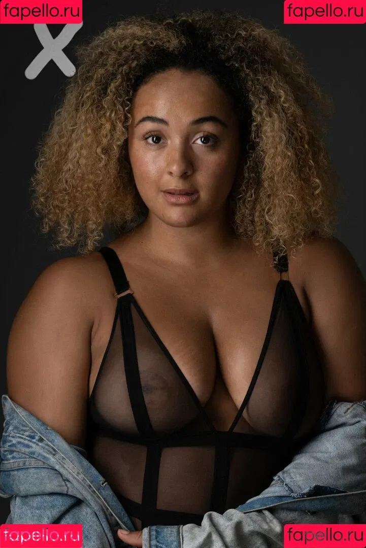 Louisa Mussington-Boreham / bigbootybritish / https: / loumb / modernbritishrose Onlyfans Photo Gallery 