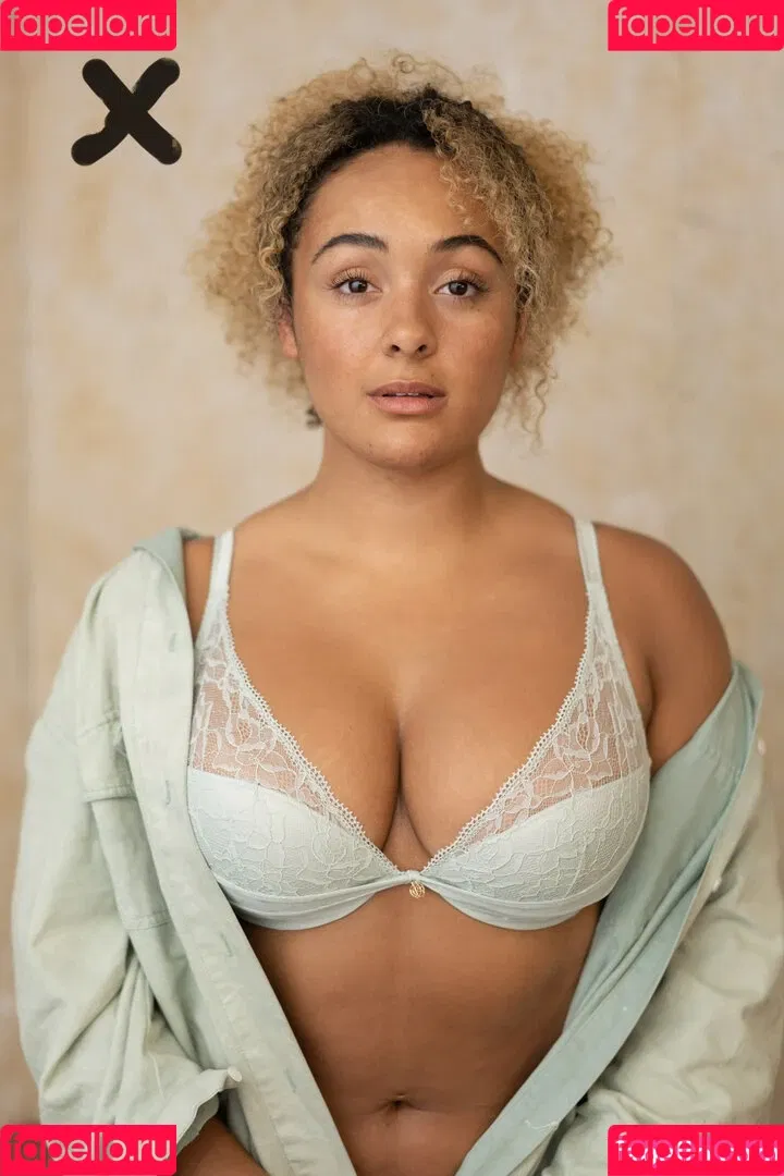 Louisa Mussington-Boreham / bigbootybritish / https: / loumb / modernbritishrose Onlyfans Photo Gallery 