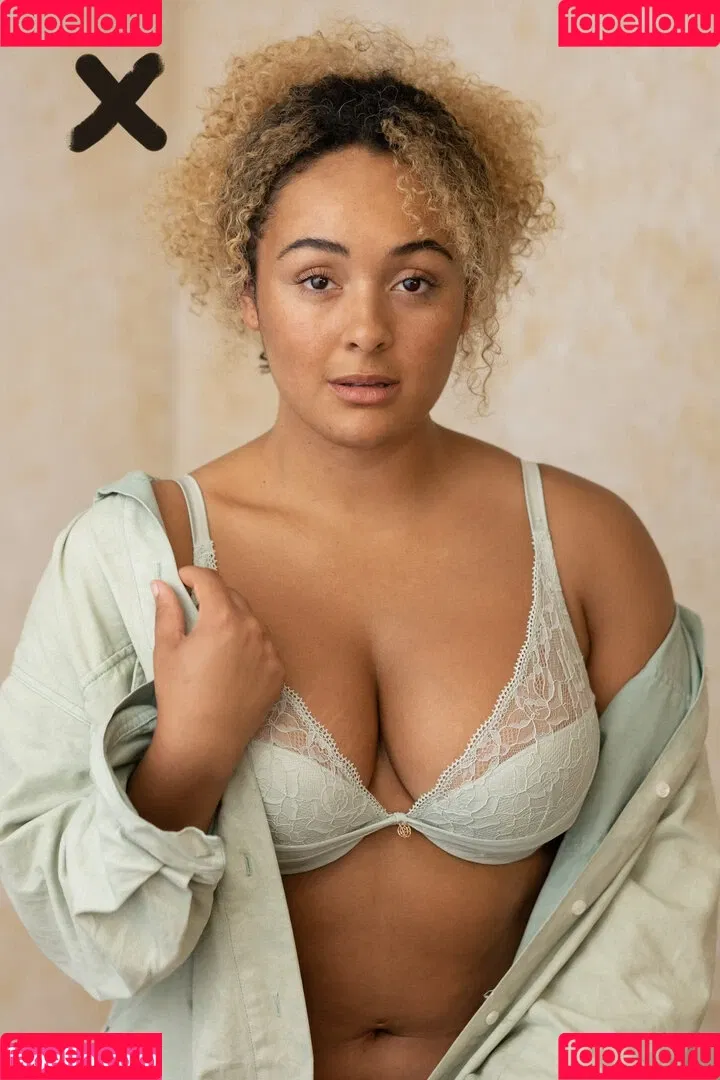 Louisa Mussington-Boreham / bigbootybritish / https: / loumb / modernbritishrose Onlyfans Photo Gallery 