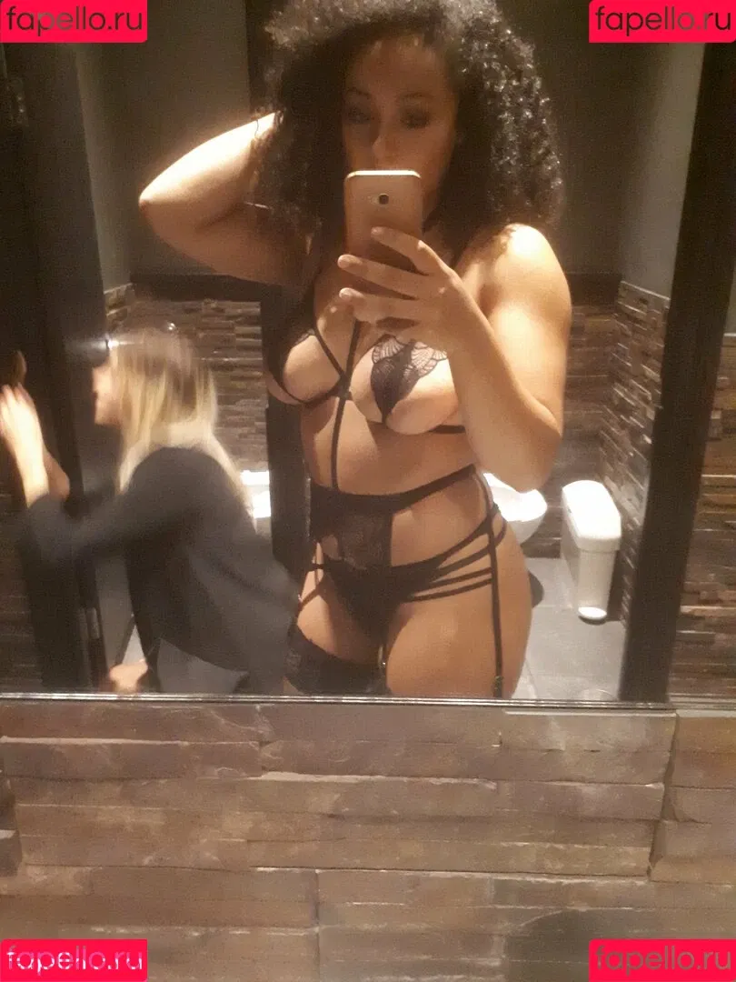 Louisa Mussington-Boreham / bigbootybritish / https: / loumb / modernbritishrose Onlyfans Photo Gallery 