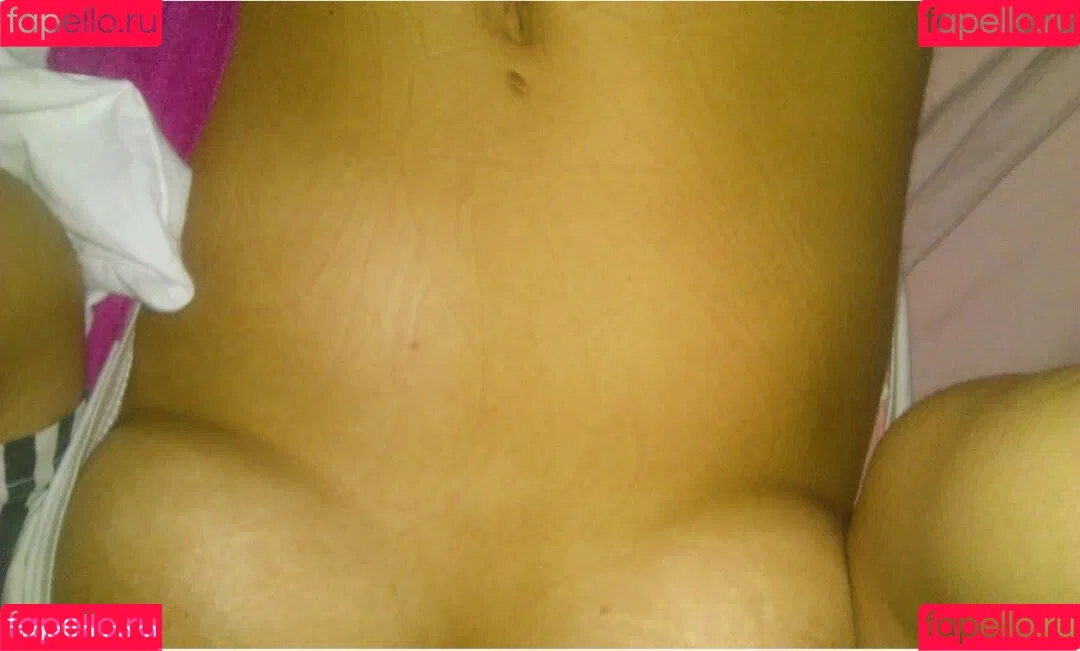 Louisa Mussington-Boreham / bigbootybritish / https: / loumb / modernbritishrose Onlyfans Photo Gallery 