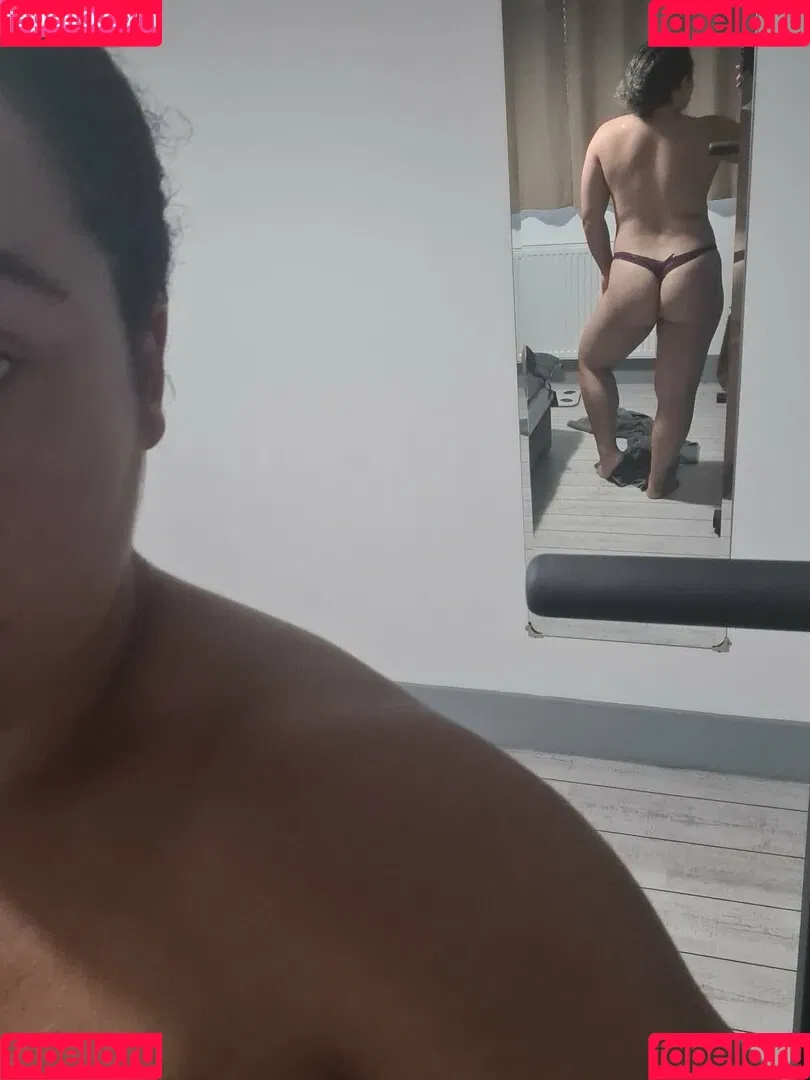 Louisa Mussington-Boreham / bigbootybritish / https: / loumb / modernbritishrose Onlyfans Photo Gallery 